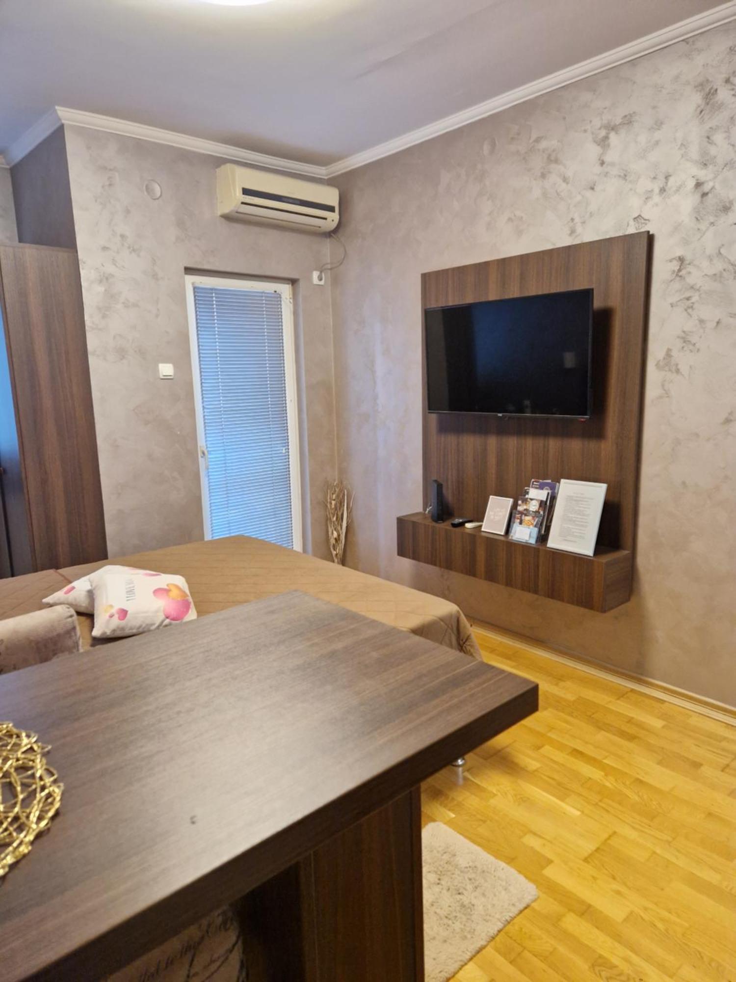 Apartman Studio Diamond Subotica Eksteriør billede