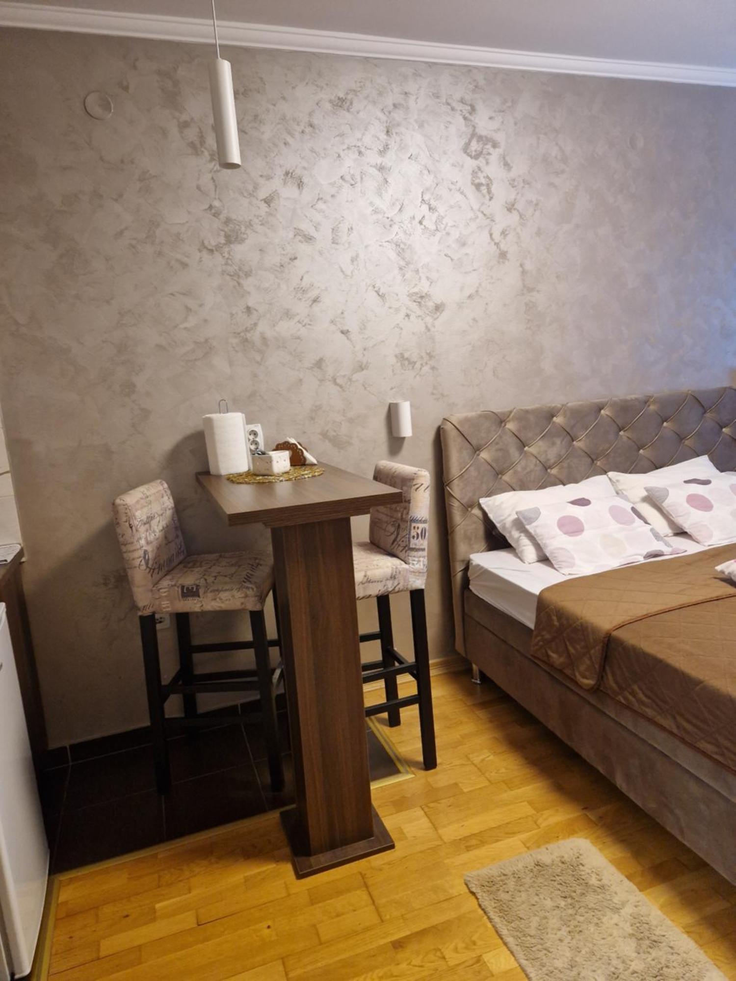 Apartman Studio Diamond Subotica Eksteriør billede
