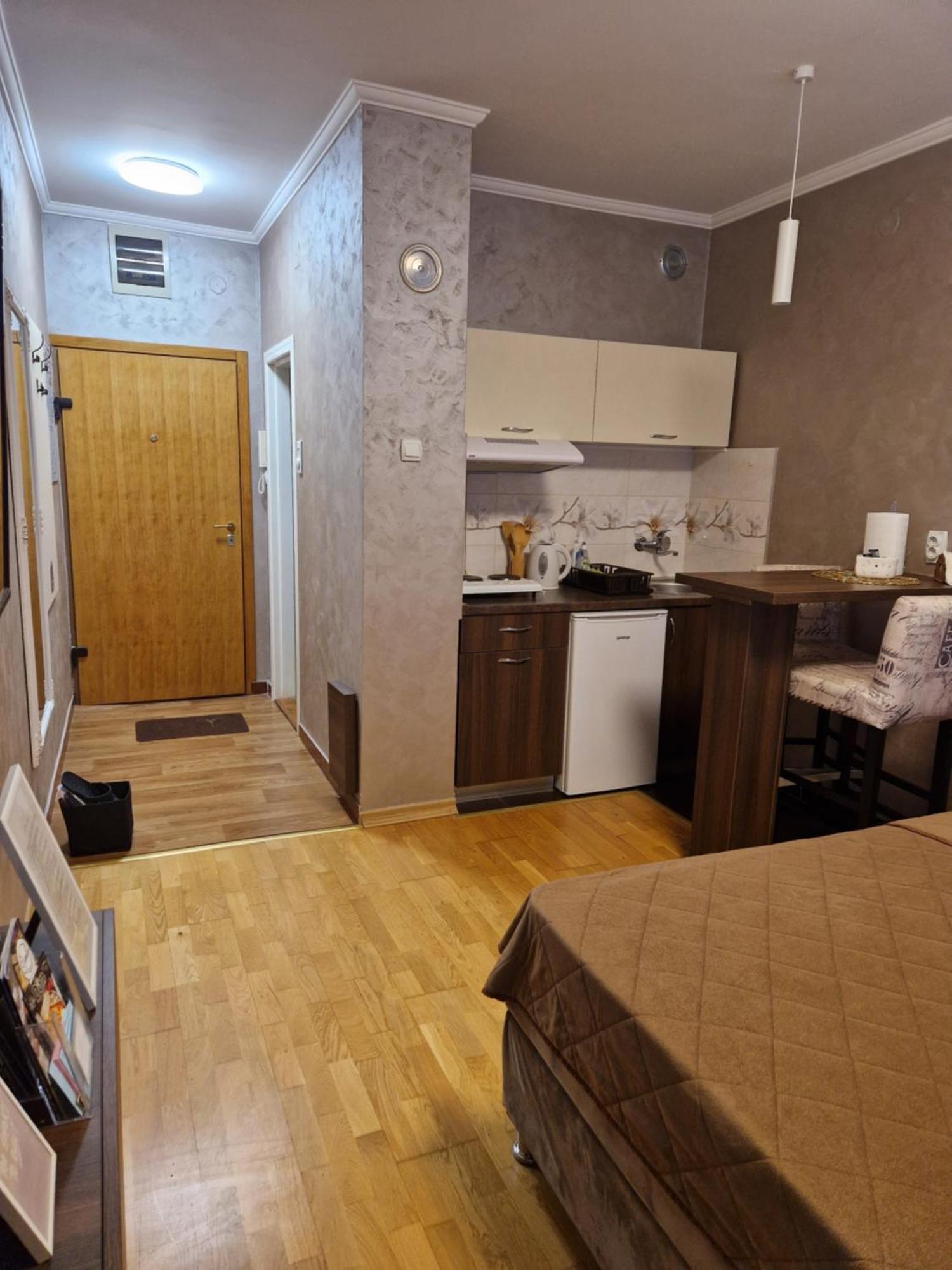 Apartman Studio Diamond Subotica Eksteriør billede